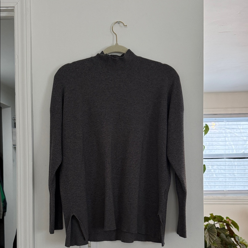 Women’s Gray Sweater